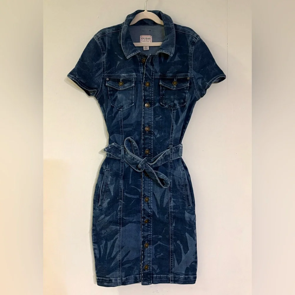 GUESS, Denim Belted Button Front Stella Mini Dress, Tropical Print, Size S - Picture 2 of 11